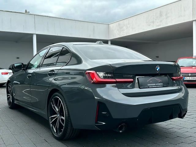 BMW 320 320d M-Sport Sedan xDrive