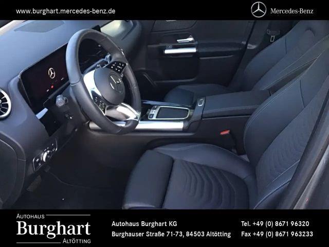 Mercedes-Benz B 200 Progressive Sedan