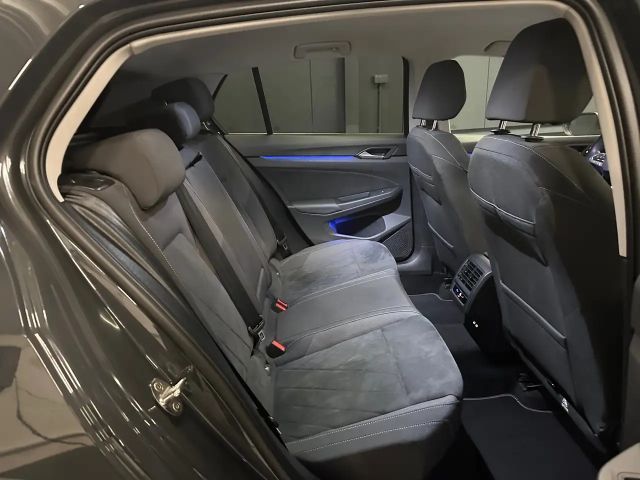 Volkswagen Golf 2.0 TDI DSG Style