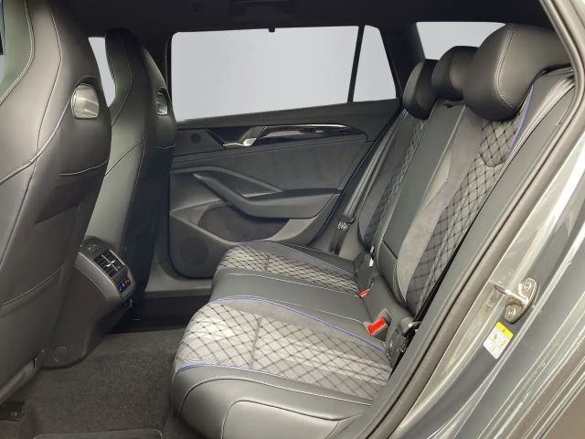 Volkswagen Passat R-Line Variant