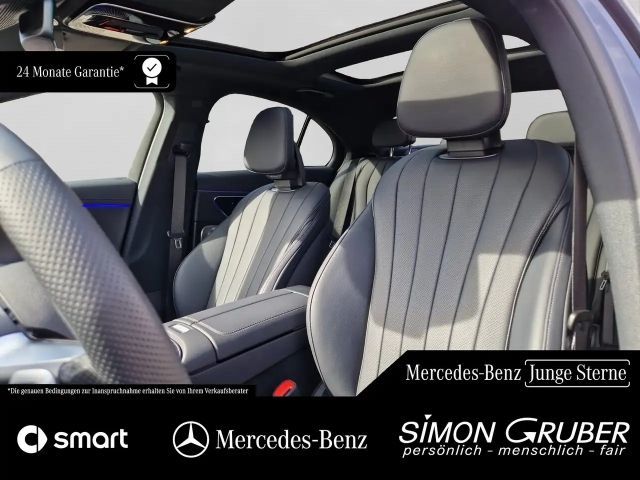 Mercedes-Benz E 220 AMG Line E 220 d Sedan