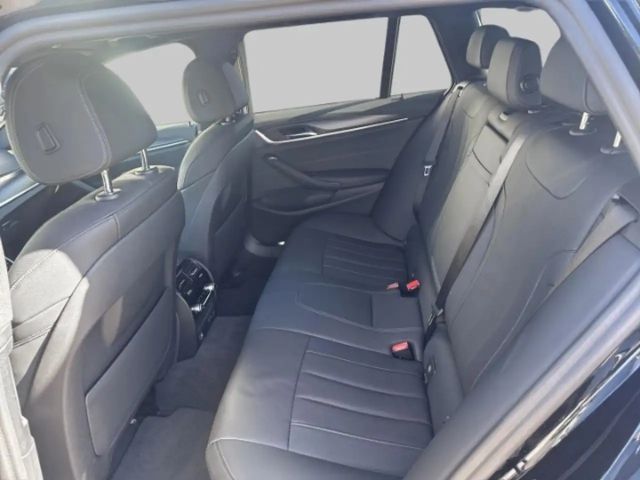 BMW 530 530e M-Sport Touring