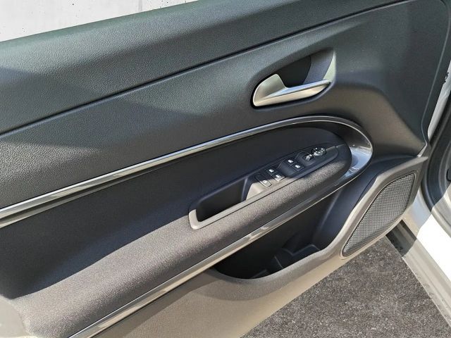 Fiat 600e Hybrid mHEV 145 6-Gang eDCT