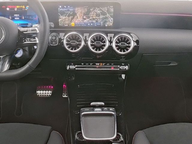 Mercedes-Benz A 35 AMG 4MATIC AMG Line