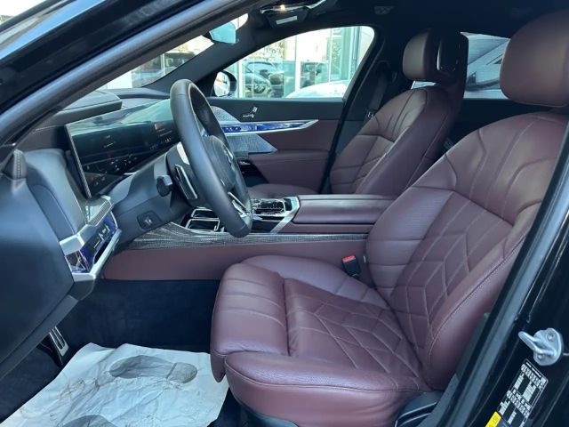 BMW i7 M-Sport Sedan