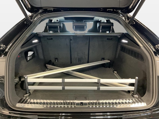 Audi RS Q8 Performance Quattro