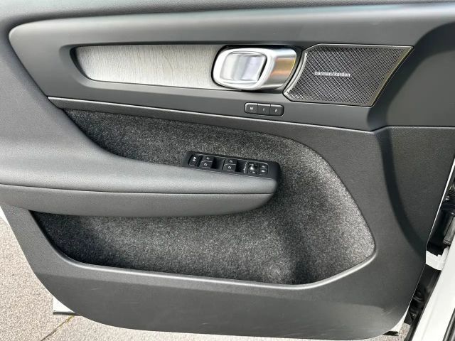 Volvo XC40 Dark Plus