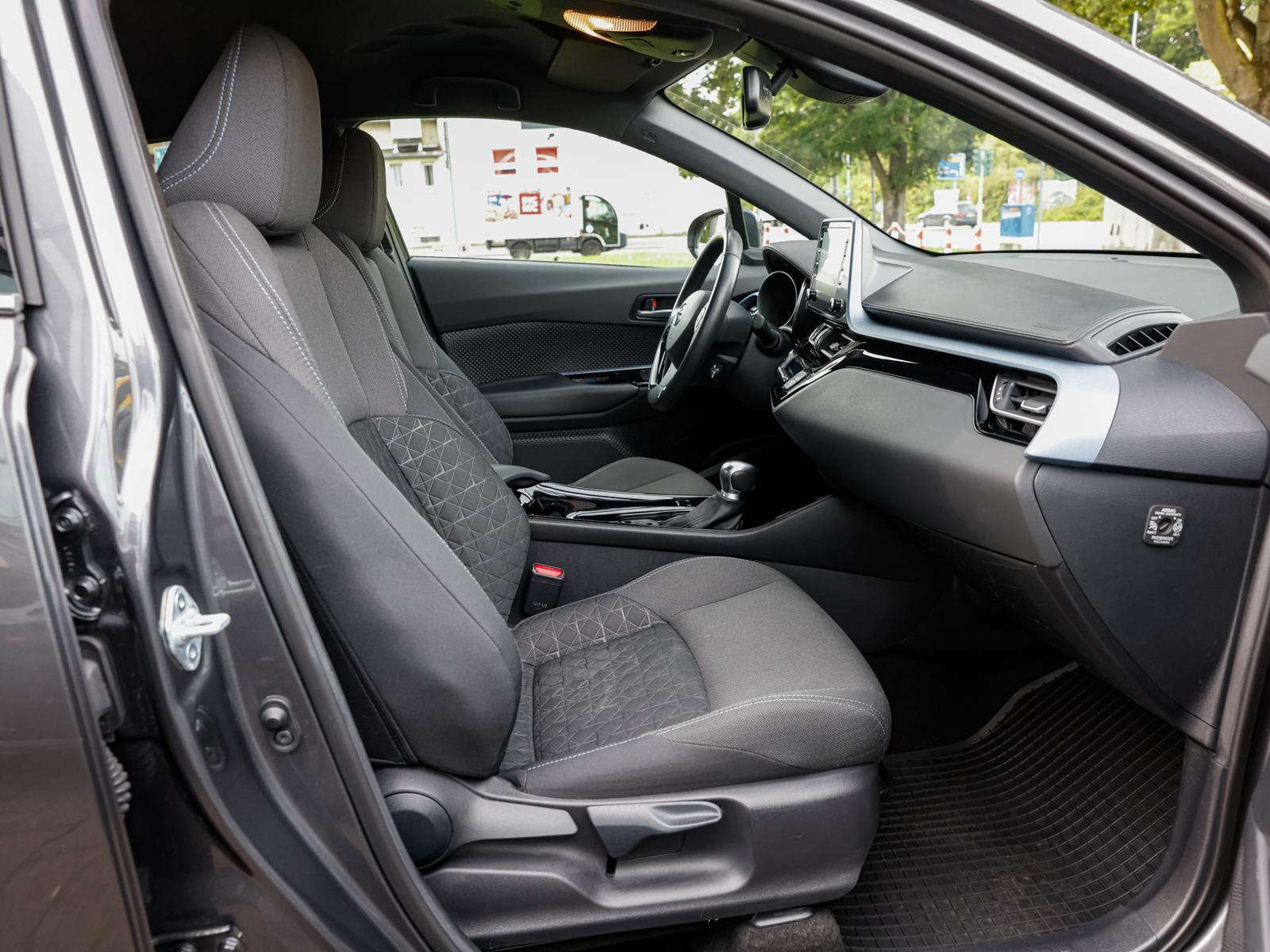 Toyota C-HR 5-deurs Plus