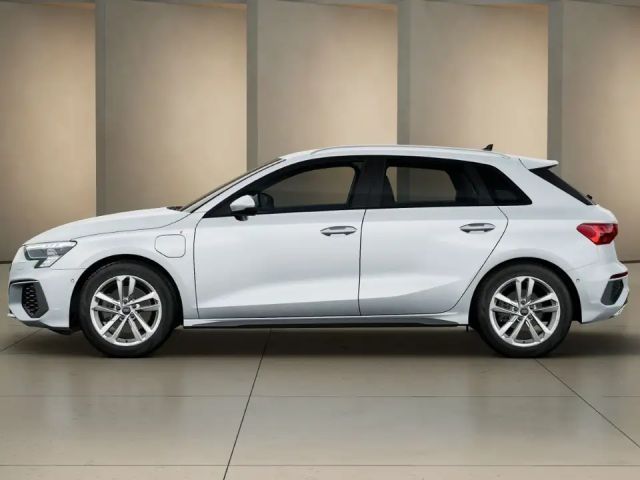 Audi A3 40 TFSI S-Line S-Tronic Sedan