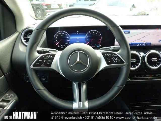 Mercedes-Benz B 180 Progressive Sedan