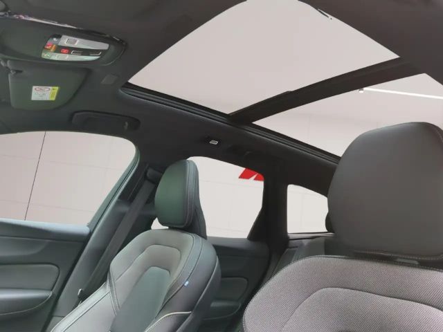 Volvo XC60 R-Design Recharge T6