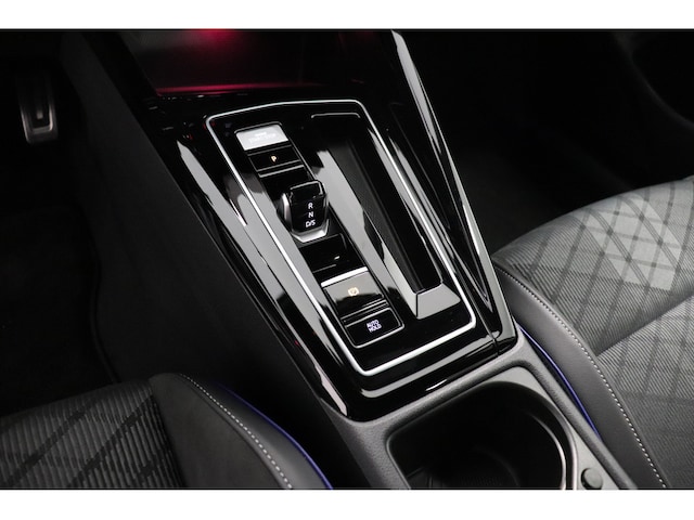 Volkswagen Golf 2.0 TDI DSG R-Line Variant