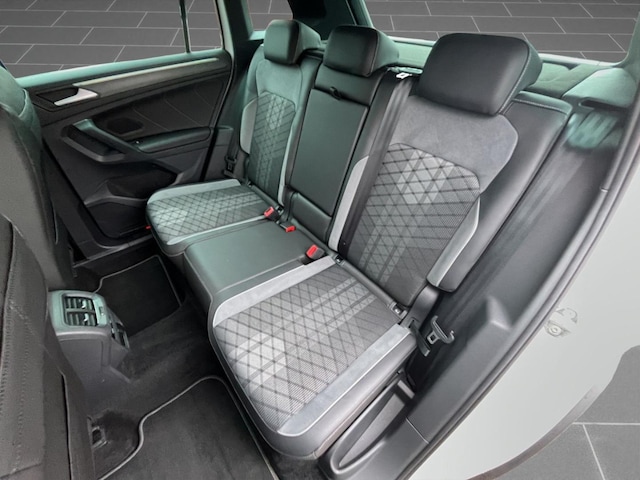 Volkswagen Tiguan 1.5 TSI DSG R-Line