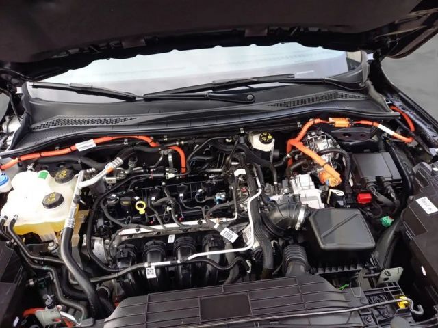 Ford Kuga Plug in Hybrid ST Line X