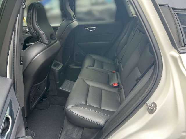 Volvo XC60 AWD Dark Plus Recharge