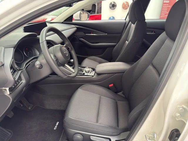 Mazda CX-30 e-Skyactive G140 Centre-Line