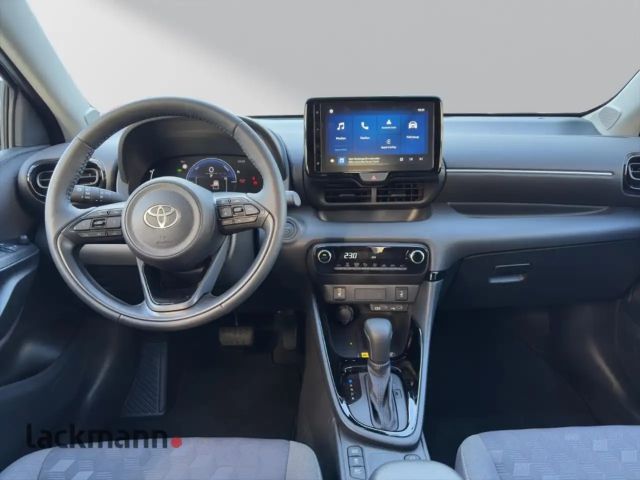 Toyota Yaris Hatchback Hybride Team D