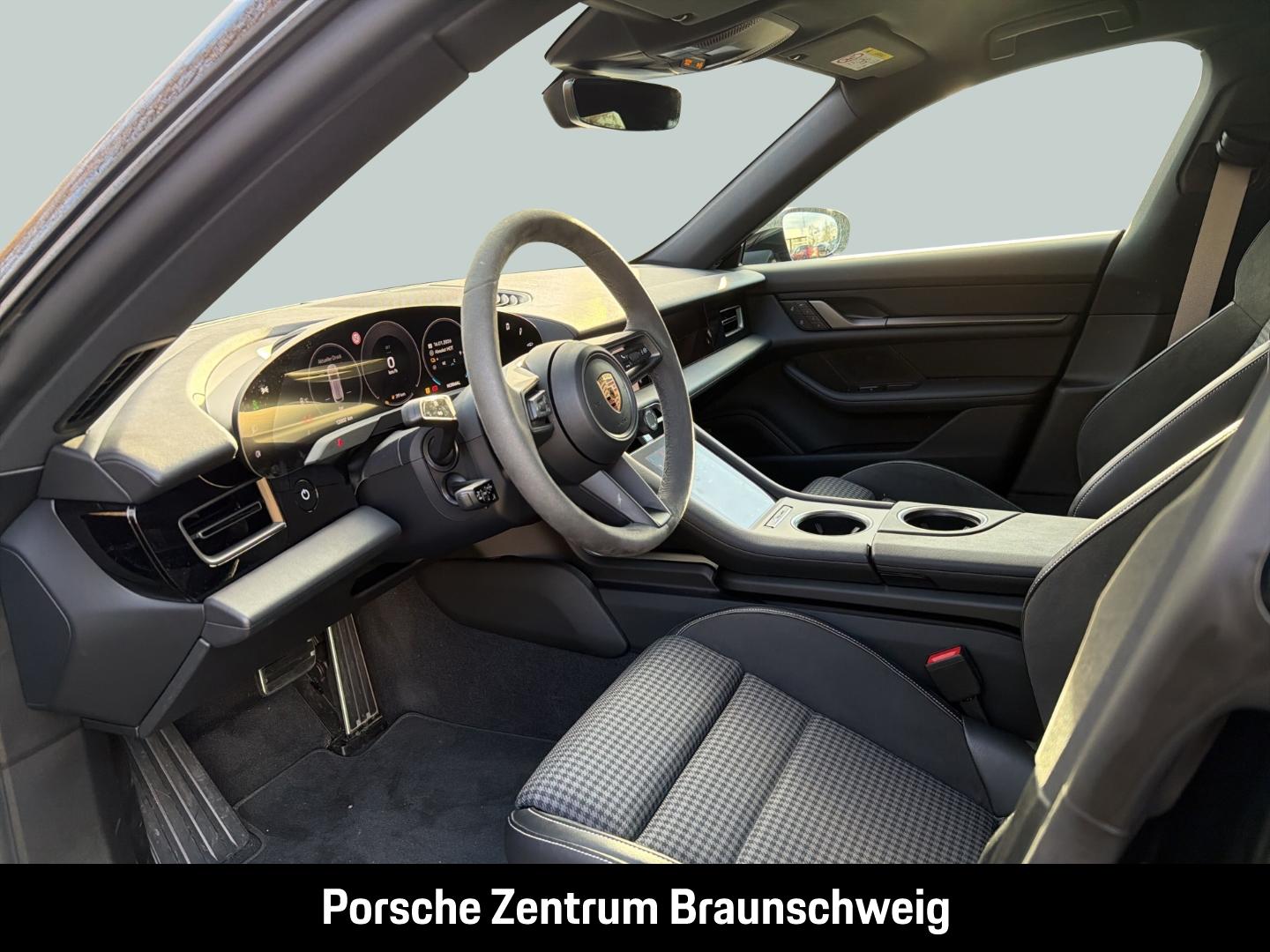 Porsche Taycan Sport Turismo