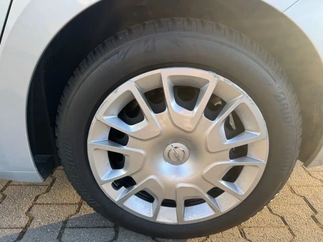 Opel Astra 1.2 Turbo