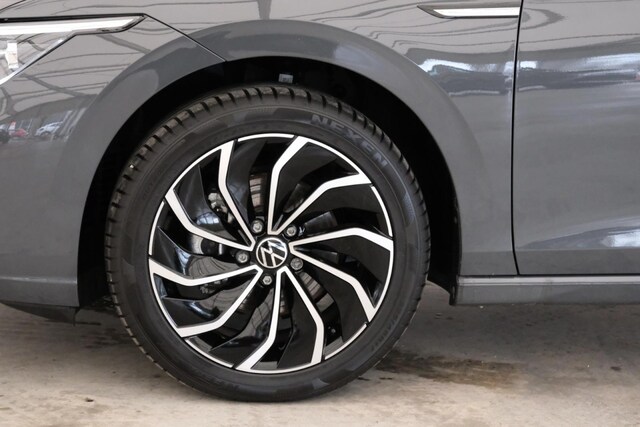 Volkswagen Golf DSG Golf VIII Style