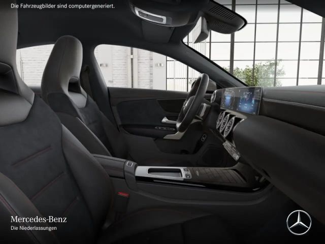 Mercedes-Benz CLA 200 AMG Line Coupé