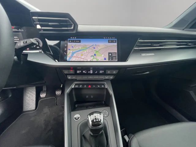 Audi A3 30 TDI Sedan