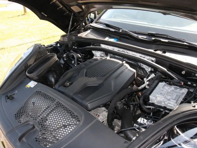 Porsche Macan Lederpaket*18 Wege*PDLS+*Kamera*20"Spyder