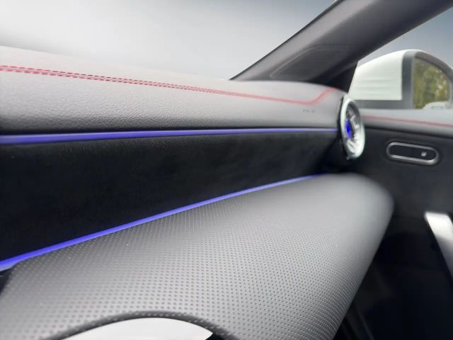 Mercedes-Benz CLA 200 AMG Line Shooting Brake