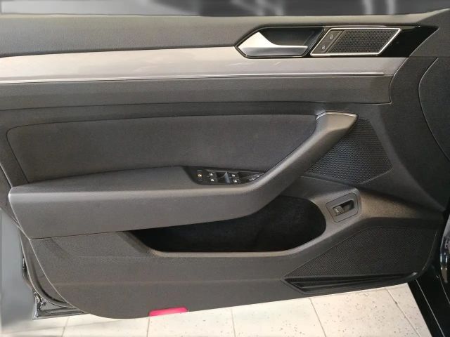 Volkswagen Passat 1.5 TSI Business DSG