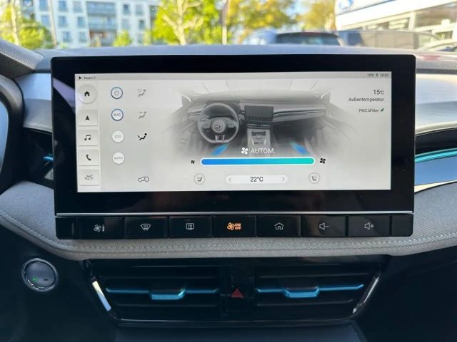 MG MG5 Luxury Standard range