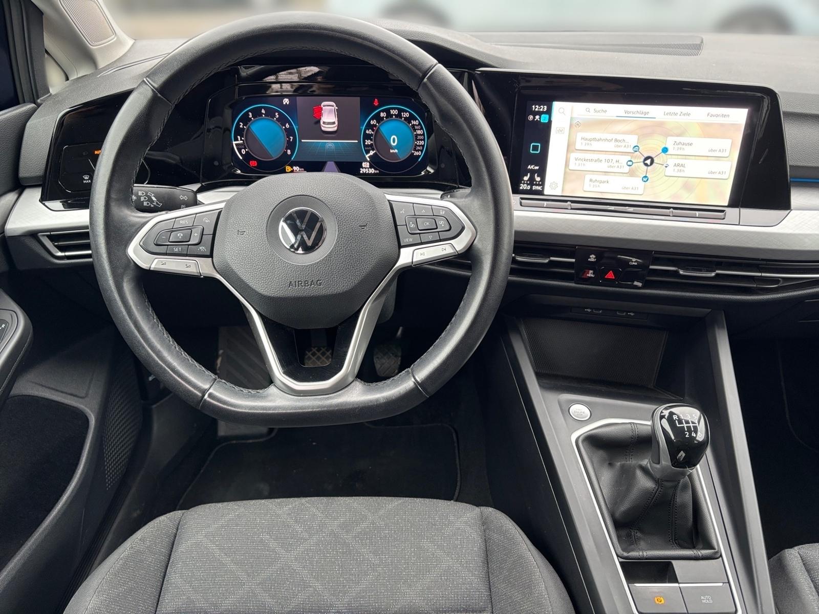 Volkswagen Golf 1.5 TSI Golf VIII Life