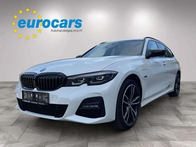 BMW 320 320e M-Sport Touring xDrive