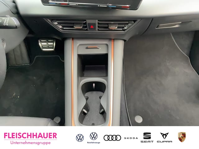 Cupra Born Digitales Cockpit LED Klima Fahrerprofil