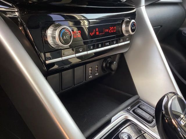 Mitsubishi Eclipse Cross Basis 2.4  Automatik TEMP KAM SHZ