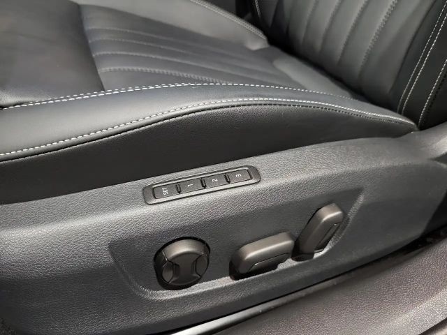 Skoda Superb 2.0 TDI Style Style