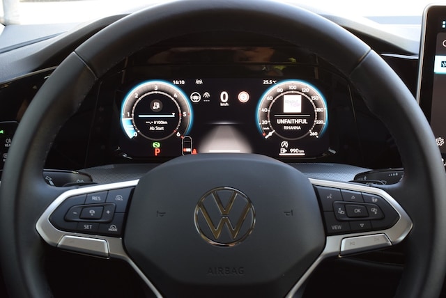 Volkswagen Golf DSG Golf VIII Style