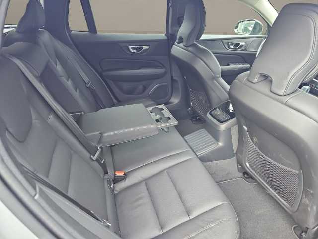 Volvo V60 Dark Plus T8