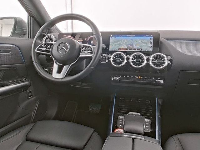 Mercedes-Benz EQA 300 4MATIC