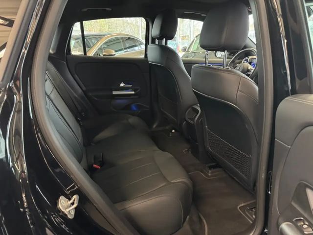 Mercedes-Benz EQA 300 4MATIC Progressive