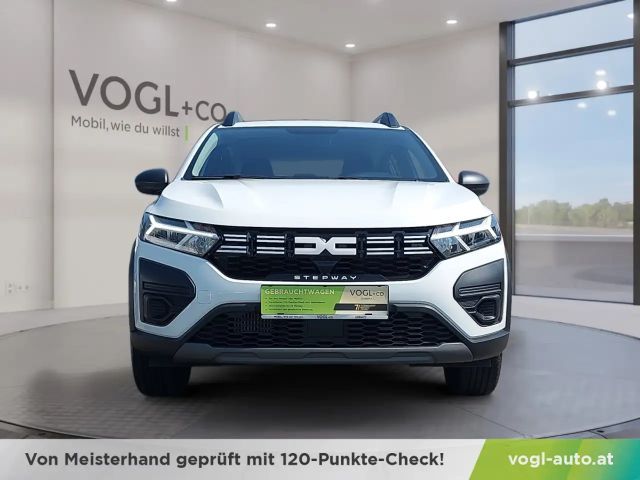 Dacia Sandero Essential Stepway TCe 90