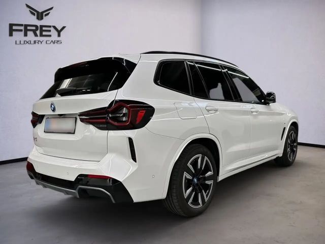 BMW X3 i/ M-Paket / Black Pack / PANO / AHK