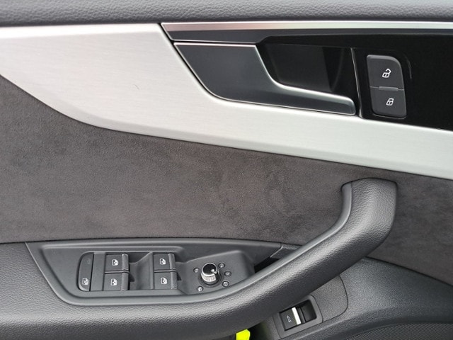 Audi A4 40 TDI Avant Quattro S-Line S-Tronic