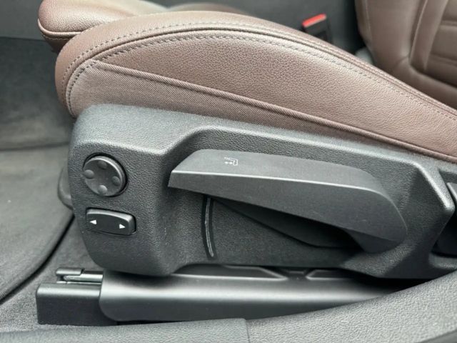 BMW 320 dx SPORTSITZ+LEDER+PANO+HUD+LED+ACC+HIFI+AHK+