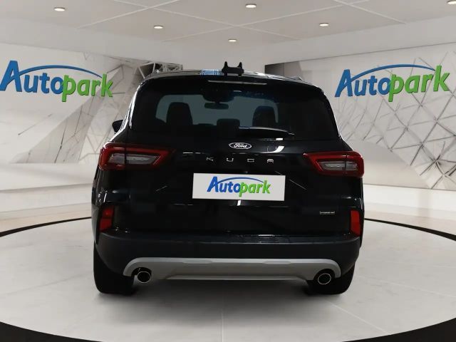 Ford Kuga Hybrid Titanium