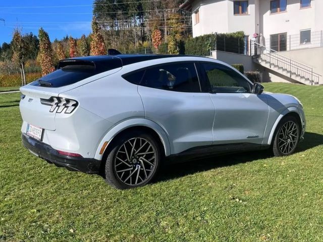 Ford Mustang Mach-E AWD GT