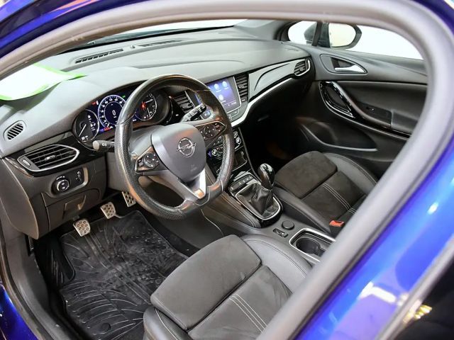 Opel Astra Ultimate