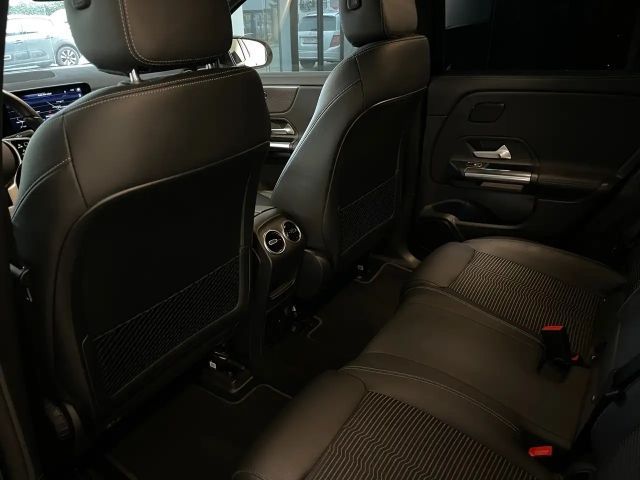 Mercedes-Benz EQA 300 4MATIC