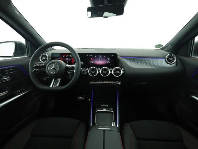 Mercedes-Benz GLA 220 4MATIC AMG Line