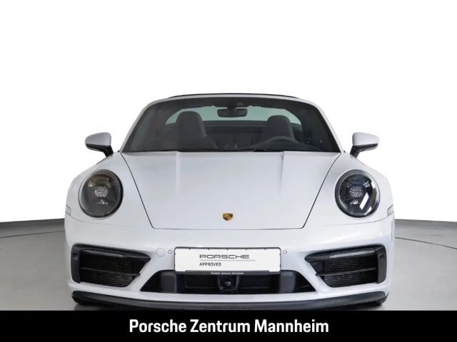 Porsche 911 4 Coupé GTS Targa