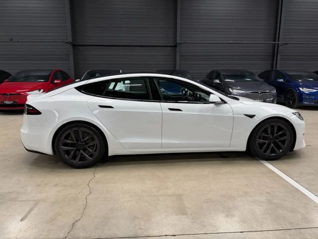 Tesla Model S Long Range